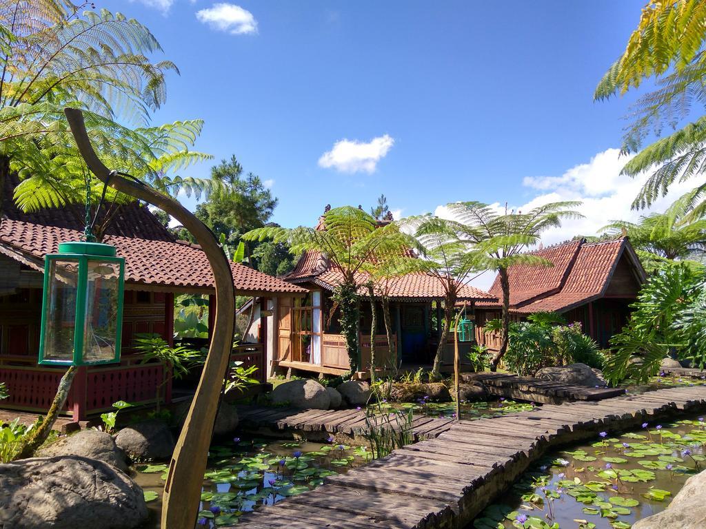 Jadul Village Resort Lembang Eksteriør billede