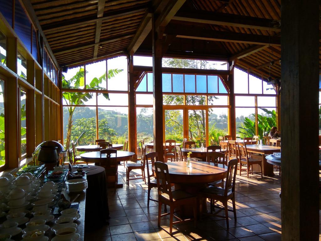 Jadul Village Resort Lembang Eksteriør billede