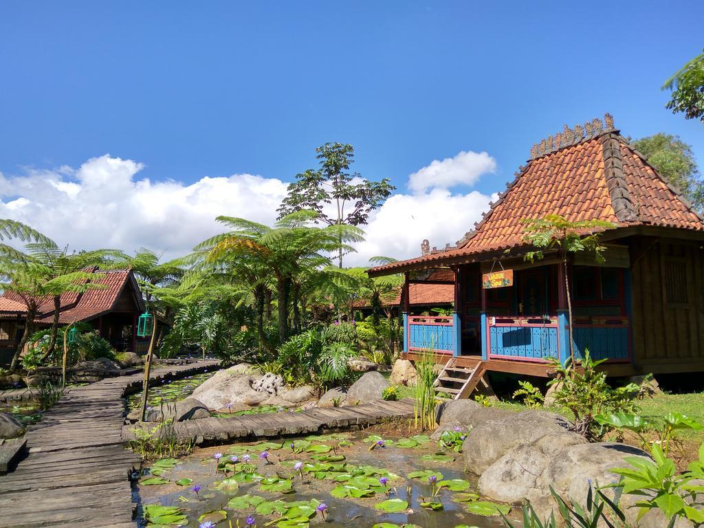 Jadul Village Resort Lembang Eksteriør billede
